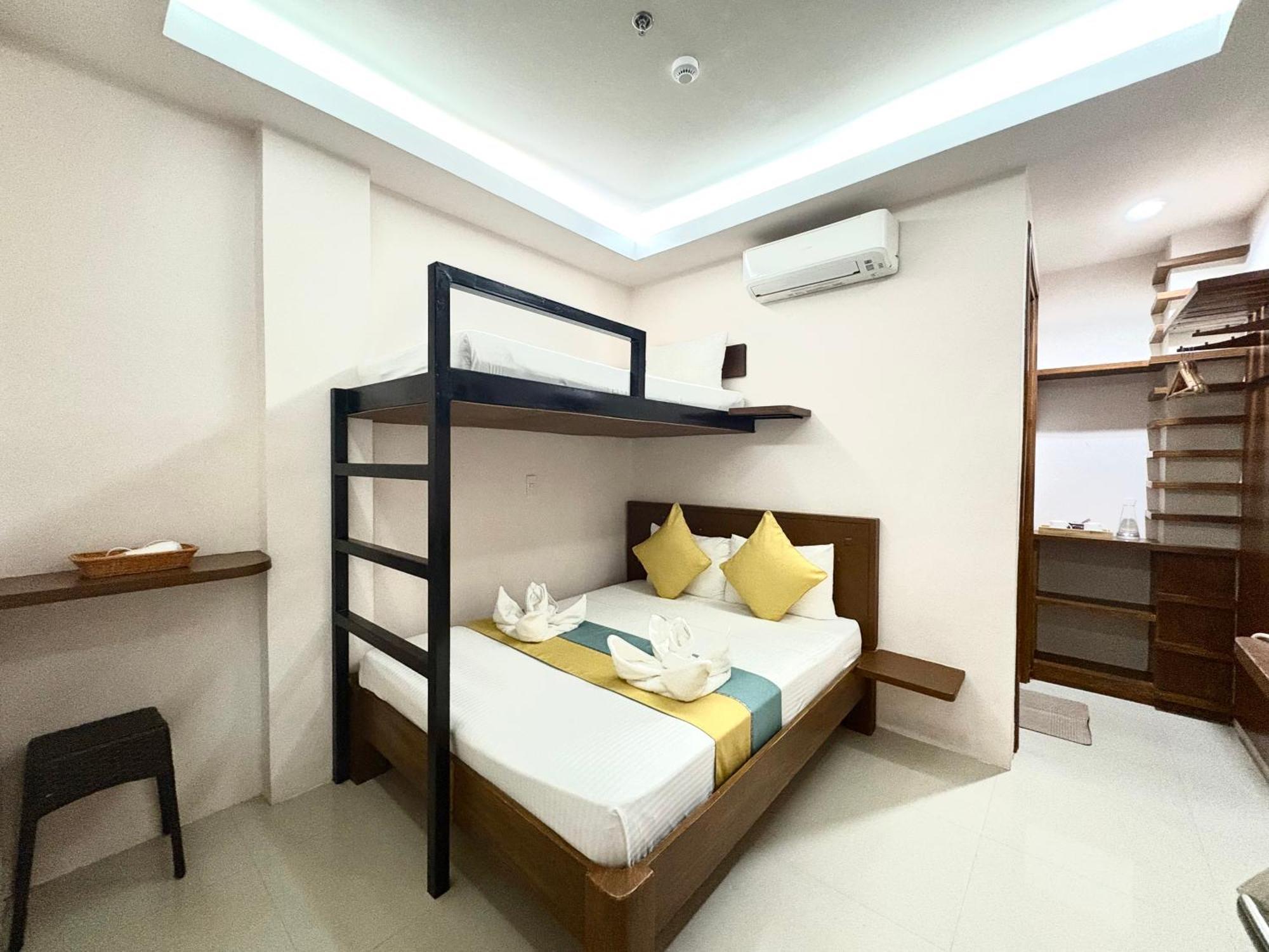 Sunburn Suites And Rooftop Bar Corón Exterior foto